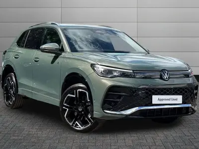 New VW Tiguan R-line 204 HP (150 kW) 2026 Cipressino green SUV