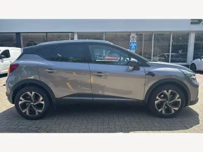 Used Renault Captur Engineered 142 HP (104 kW) 2023 Grey SUV