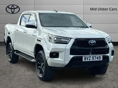 Used Toyota HiLux 201 HP (147 kW) 2021 White Pickup