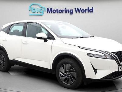 White Used 2022 Nissan Qashqai Acenta Premium SUV | £14,022 (Fair price)