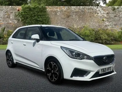 Used MG MG3 Exclusive 106 HP (77 kW) 2021 White Hatchback