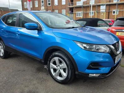 Used Nissan Qashqai Acenta Premium 115 HP (84 kW) 2019 Blue SUV