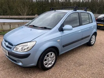 Second-hand Hyundai Getz 105 CP (77 kW) 2006 Albastru Hatchback