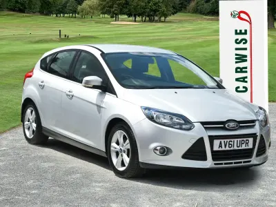 Used Ford Focus Zetec 2011 Silver Hatchback