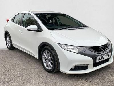White Used 2013 Honda Civic EX Hatchback | £6,190 (A bit pricey)