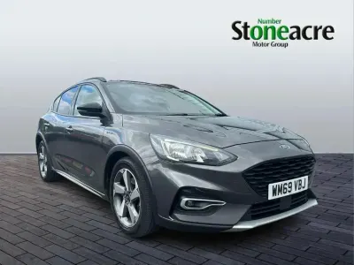 Usado Ford Focus Active 147 CV (108 kW) 2020 Gris Utilitario