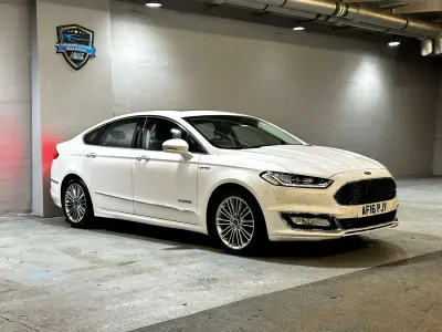 Begagnad Ford Mondeo Vignale 210 HK (154 kW) 2016 Vit Sedan