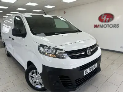 Used Vauxhall Vivaro 100 HP (73 kW) 2020 White MPV