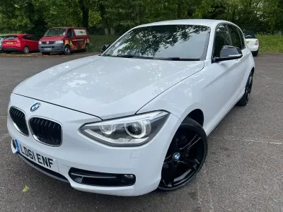 Used BMW 118 Sport Line 2011 White Hatchback
