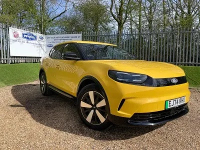Used Ford Capri Select 210 kW (286 HP) 2024 Yellow SUV