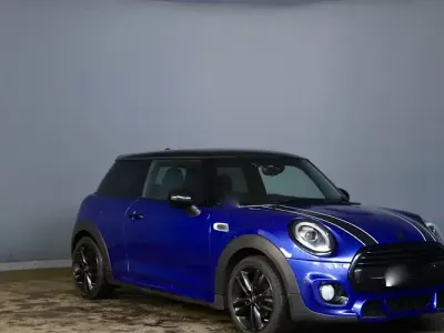Usado Mini Cooper Hatch 136 HP (100 kW) 2018 Azul Citadino