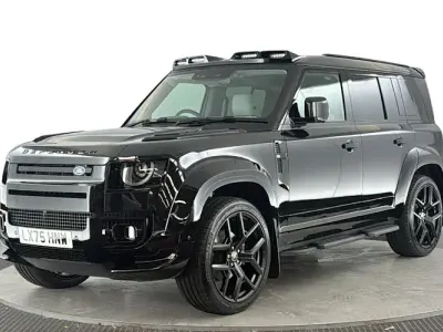 Used Land Rover Defender S 250 HP (183 kW) 2024 SUV
