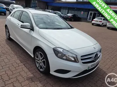 Używany Mercedes A180 109 KM (80 kW) 2014