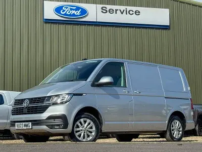 Usado VW Transporter Highline 2023 Prateado Van