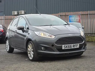 Used Ford Fiesta Titanium 95 HP (69 kW) 2016 Grey Hatchback