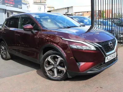 Used Nissan Qashqai N-Connecta 158 HP (116 kW) 2023 Red SUV