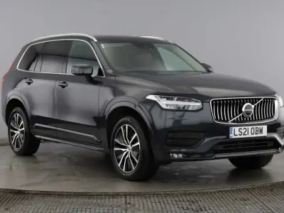 Used Volvo XC90 Momentum 235 HP (172 kW) 2021 SUV