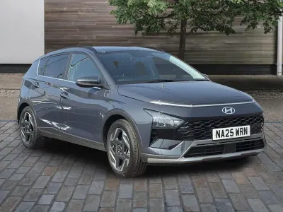 Używany Hyundai Bayon Premium 100 KM (73 kW) 2025 Szary SUV