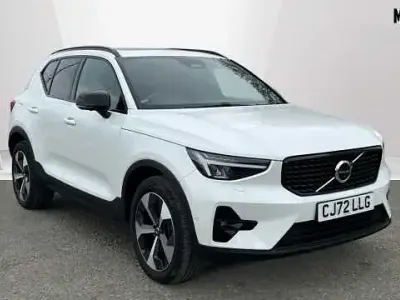 Usado Volvo XC40 Ultimate 194 HP (142 kW) 2023 Branco SUV
