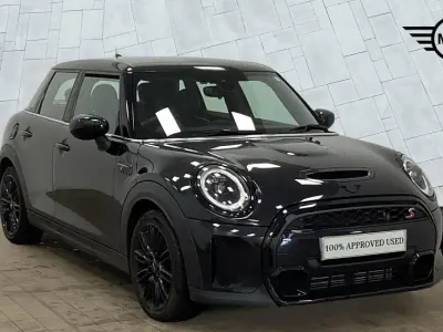 Used Mini Cooper S Exclusive 176 HP (129 kW) 2023 Black Hatchback