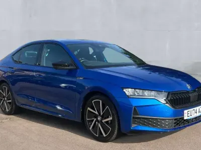 Used Skoda Octavia SportLine 150 HP (110 kW) 2024 Race blue
