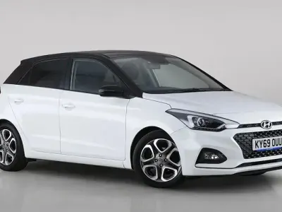 Used Hyundai i20 84 HP (61 kW) 2019 White Hatchback