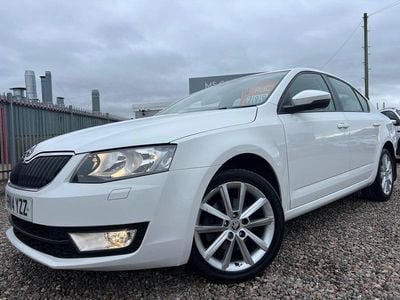 Used Skoda Octavia Elegance 150 HP (110 kW) 2014 White Hatchback