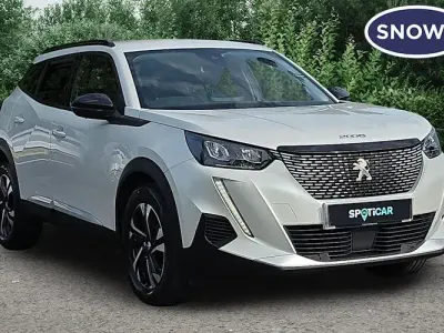 Used Peugeot 2008 Allure Premium 101 HP (74 kW) 2022 White SUV