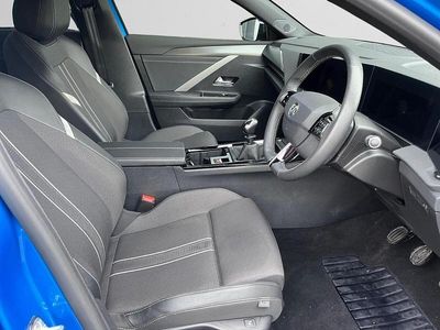 Used Vauxhall Astra S 128 HP (94 kW) 2024 Blue Estate