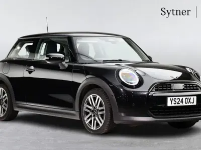Used Mini Cooper Hatch 154 HP (113 kW) 2024 Black Hatchback