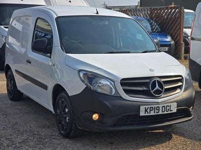 Used Mercedes Citan 109 90 HP (66 kW) 2019 White