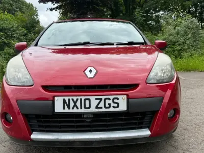 Used Renault Clio Dynamique 2010 Red Hatchback