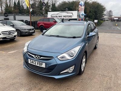 Used Hyundai i40 Style 115 HP (84 kW) 2013 Blue Estate