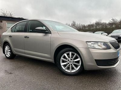 Beige Used 2013 Skoda Octavia Hatchback | £3,695 (Fair price)