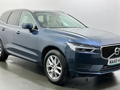 Usado Volvo XC60 Momentum 190 HP (139 kW) 2018 Azul SUV