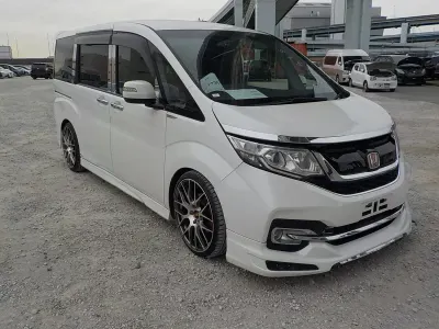 Used Honda Stepwgn 2015 White MPV