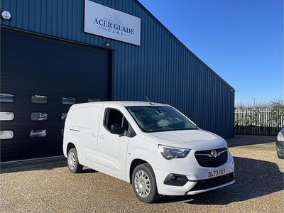 Used Vauxhall Combo 100 HP (73 kW) 2023 White MPV