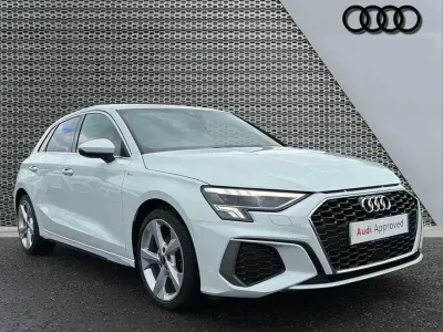 Usado Audi A3 S-Line 108 HP (79 kW) 2022 Branco Sedan