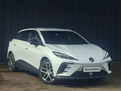 Used MG MG4 EV Trophy 149 kW (203 HP) 2023 White Hatchback