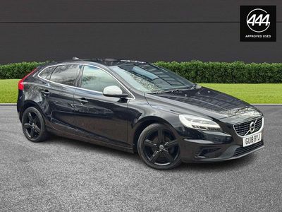 Begagnad Volvo V40 R-Design 2018 Svart Halvkombi