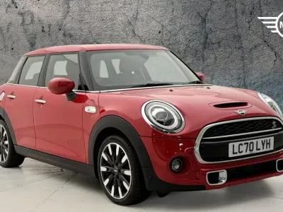Used Mini Cooper S Exclusive 189 HP (139 kW) 2020 Red Hatchback