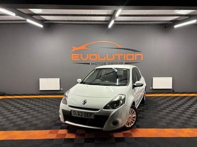 White Used 2012 Renault Clio IV Expression+ Hatchback | £3,295 (Super price)