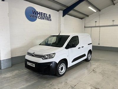 Used Citroën Berlingo 100 HP (73 kW) 2023 White MPV