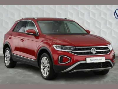 Used VW T-Roc Style 150 HP (110 kW) 2024 Red SUV