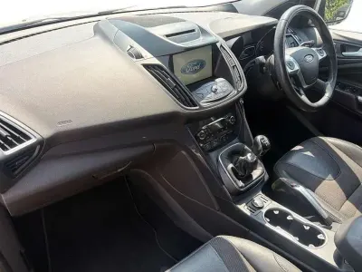 Used Ford Kuga Titanium 150 HP (110 kW) 2017 White SUV