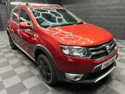 Used Dacia Sandero Ambiance 90 HP (66 kW) 2014 Red Hatchback