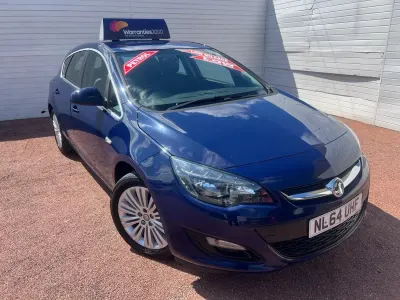 Używany Vauxhall Astra Excite 100 KM (73 kW) 2014 Niebieski Hatchback