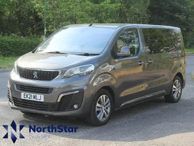 Second-hand Peugeot e-Traveller Allure 100 kW (136 CP) 2021 Gri Monovolum