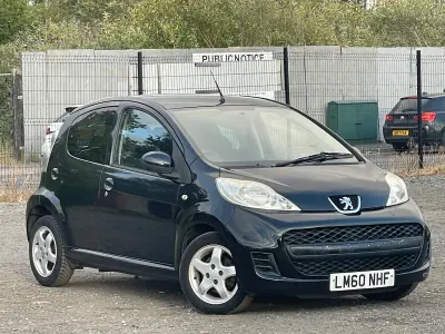 Used Peugeot 107 Envy 68 HP (50 kW) 2011 Black Hatchback