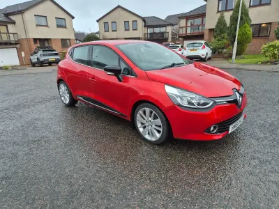 Used Renault Clio Dynamique 2016 Red Hatchback